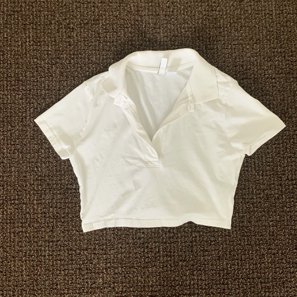 Divided white cropped t-shirt, size small - Picture 1 of 2